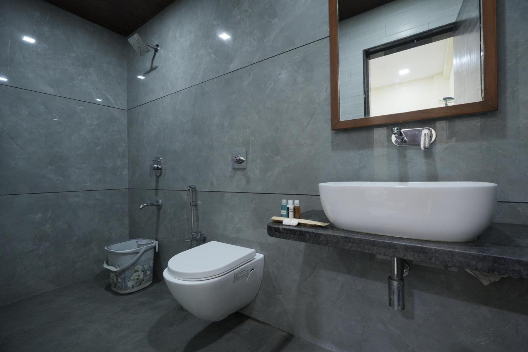 Hotel Triton - Near Us Embassy - In Sion Mumbai (Bombay)
